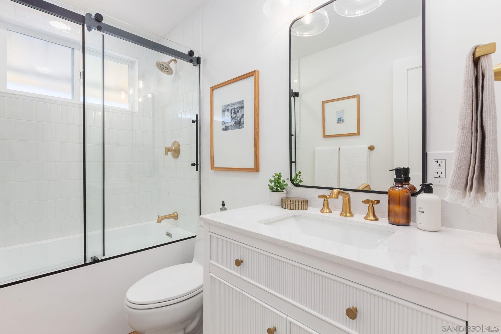 Detail Gallery Image 14 of 44 For 210  a Street  2, Encinitas,  CA 92024 - 2 Beds | 1 Baths