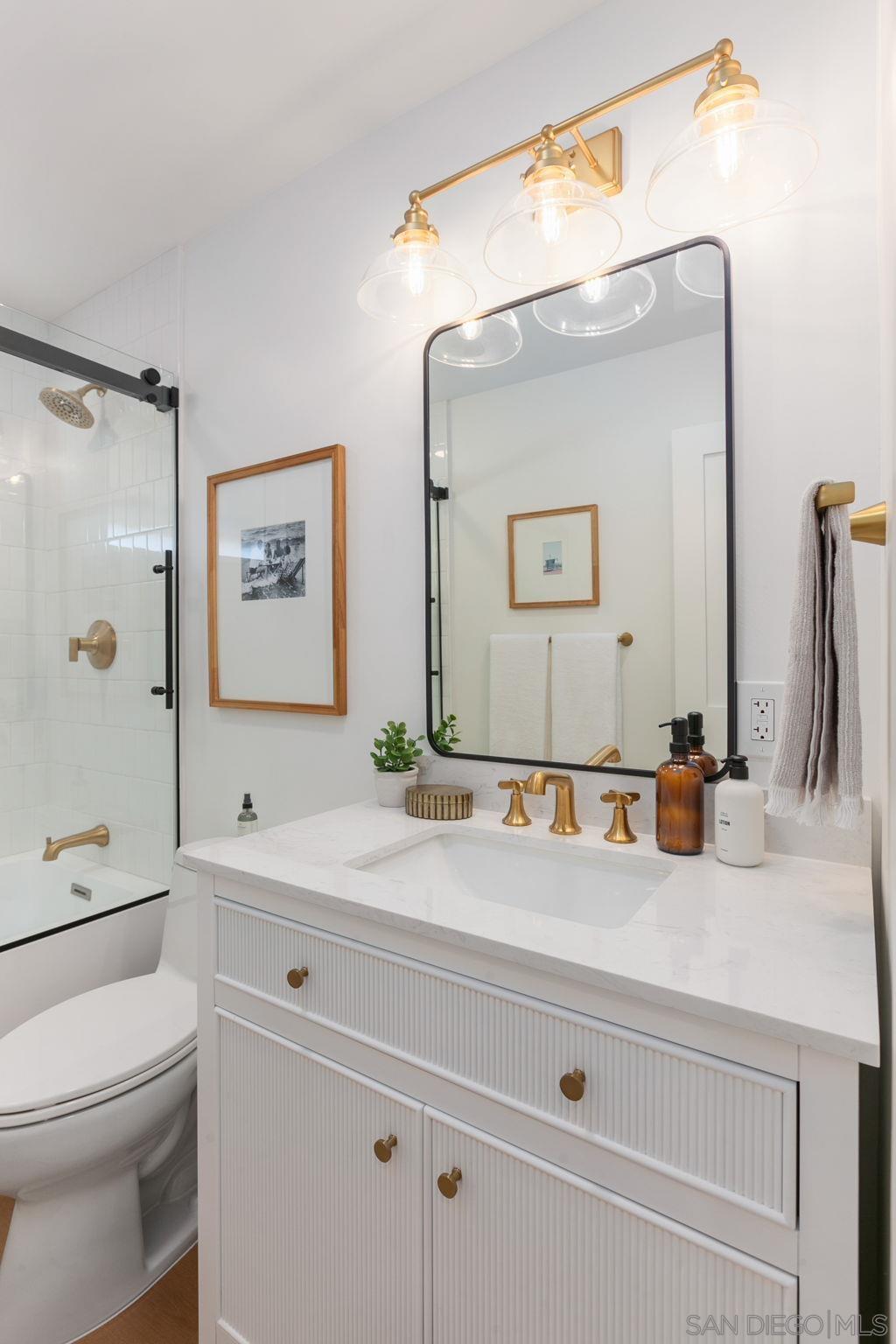 Detail Gallery Image 15 of 44 For 210  a Street  2, Encinitas,  CA 92024 - 2 Beds | 1 Baths