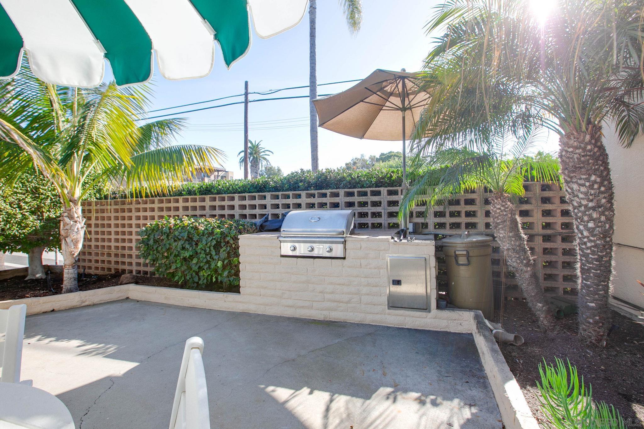 Detail Gallery Image 37 of 44 For 210  a Street  2, Encinitas,  CA 92024 - 2 Beds | 1 Baths