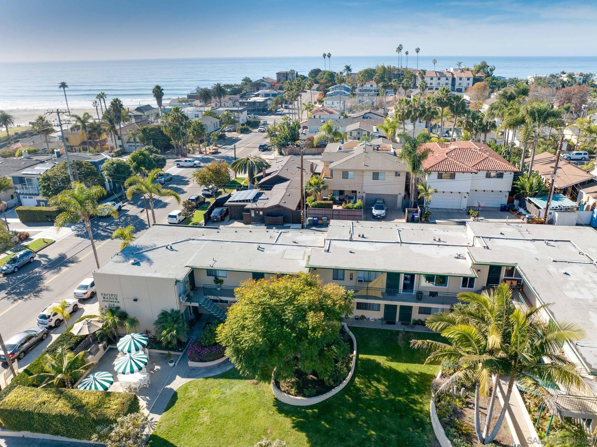 Detail Gallery Image 39 of 44 For 210  a Street  2, Encinitas,  CA 92024 - 2 Beds | 1 Baths