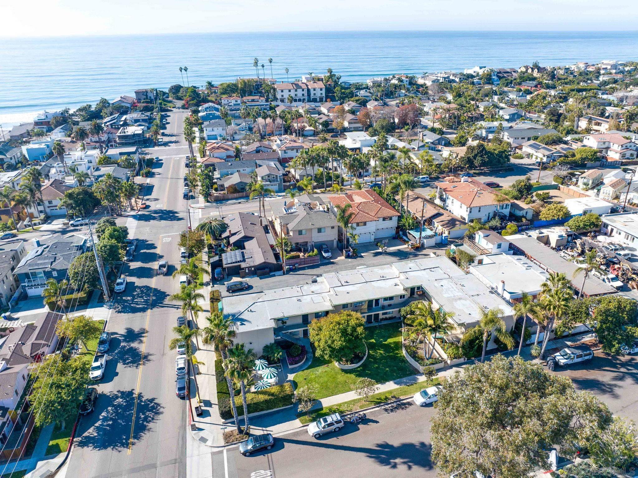 Detail Gallery Image 43 of 44 For 210  a Street  2, Encinitas,  CA 92024 - 2 Beds | 1 Baths