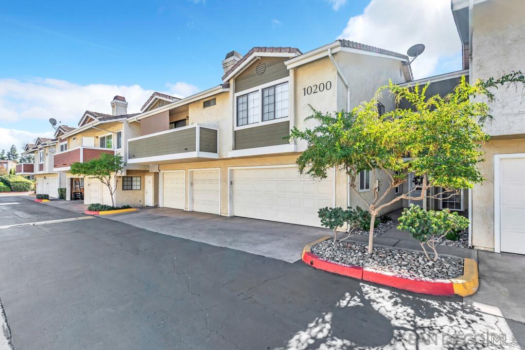 Detail Gallery Image 1 of 1 For 10200  Palm Glen Dr  #69,  Santee,  CA 92071 - 3 Beds | 2/1 Baths