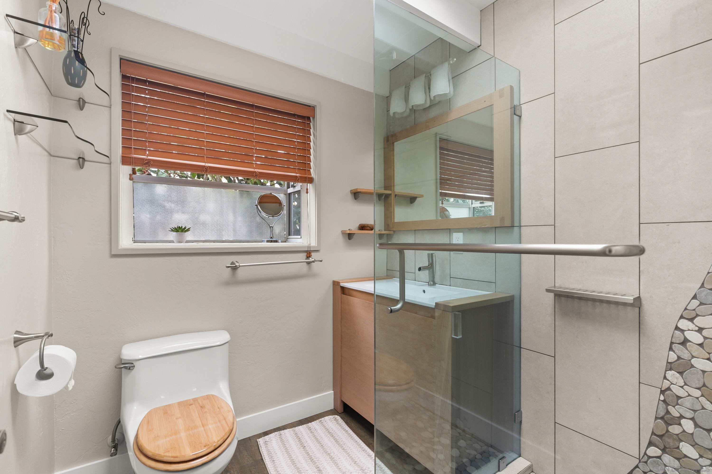 Detail Gallery Image 27 of 50 For 541  Tarento Dr, San Diego,  CA 92106 - 3 Beds | 2 Baths