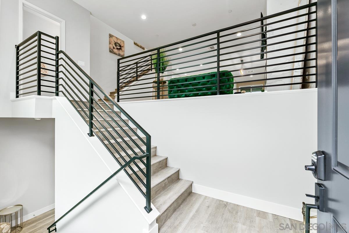 Detail Gallery Image 17 of 38 For , Carlsbad,  CA 92008 - 4 Beds | 3/1 Baths