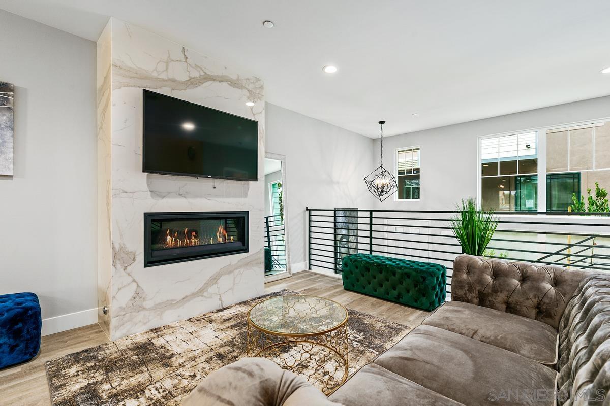 Detail Gallery Image 19 of 38 For , Carlsbad,  CA 92008 - 4 Beds | 3/1 Baths