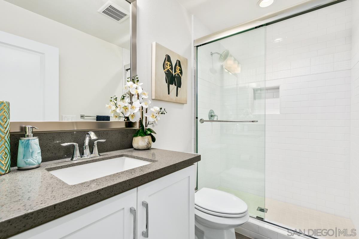 Detail Gallery Image 33 of 38 For , Carlsbad,  CA 92008 - 4 Beds | 3/1 Baths