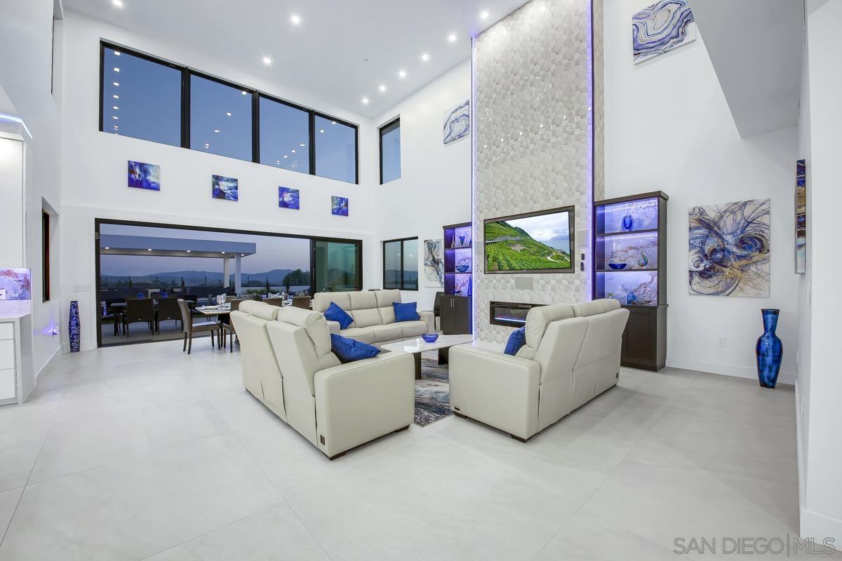 Detail Gallery Image 12 of 63 For 35298  Calle Campo, Temecula,  CA 92592 - 17 Beds | 5/1 Baths