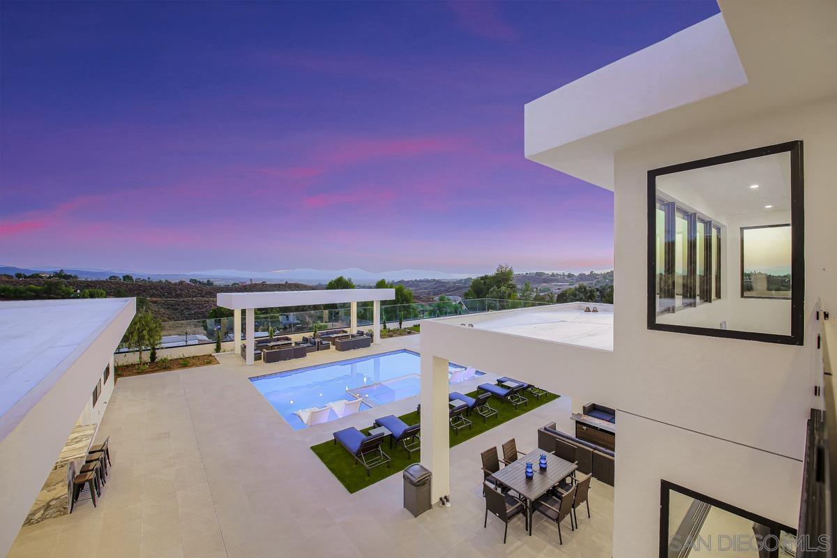 Detail Gallery Image 19 of 63 For 35298  Calle Campo, Temecula,  CA 92592 - 17 Beds | 5/1 Baths