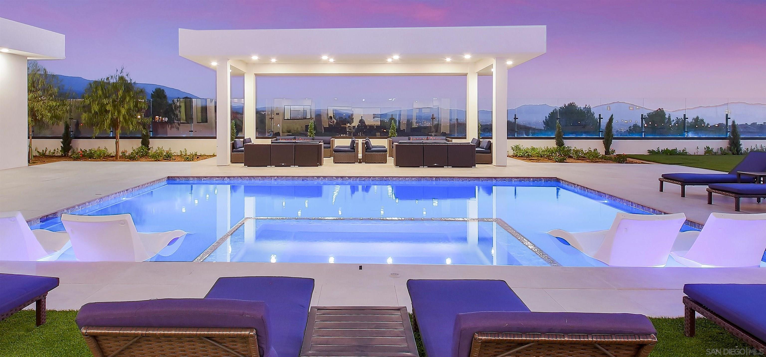 Detail Gallery Image 4 of 63 For 35298  Calle Campo, Temecula,  CA 92592 - 17 Beds | 5/1 Baths