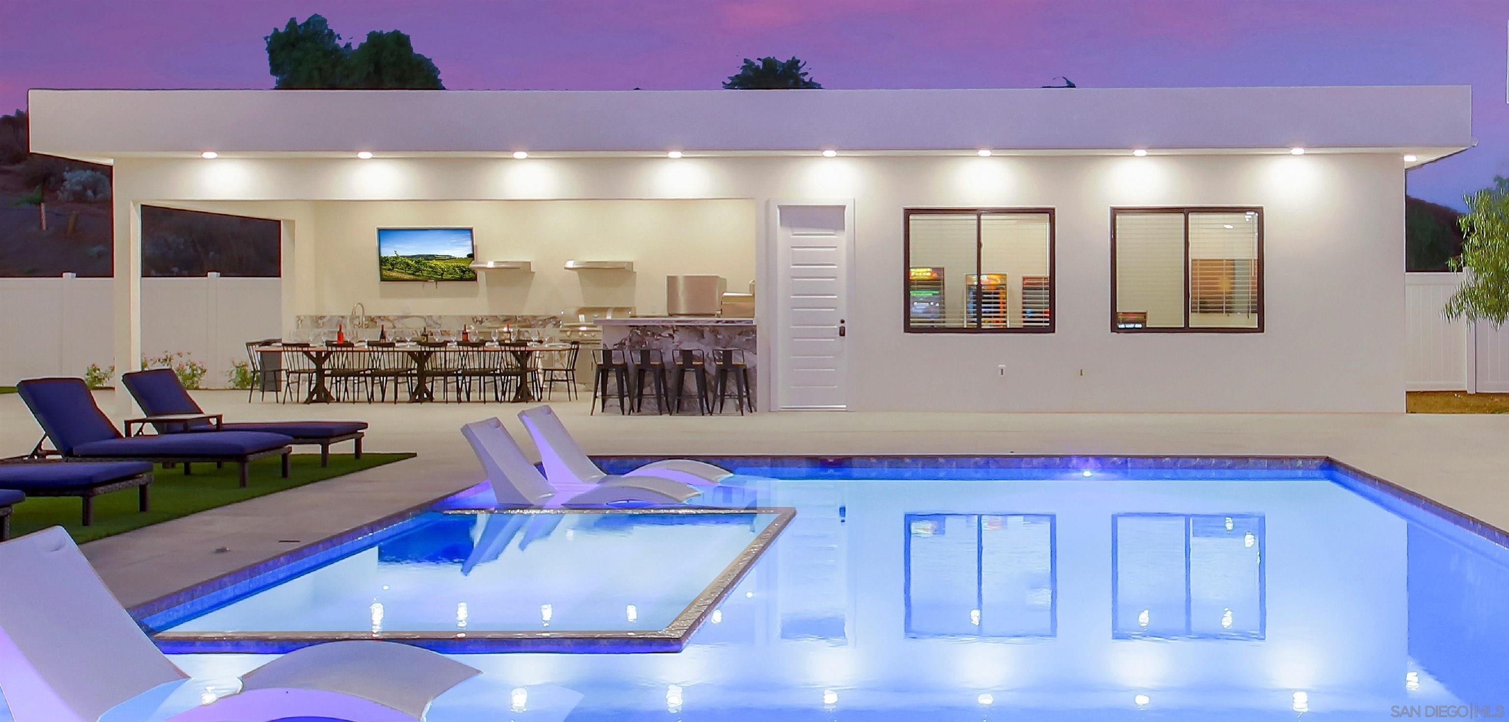 Detail Gallery Image 6 of 63 For 35298  Calle Campo, Temecula,  CA 92592 - 17 Beds | 5/1 Baths