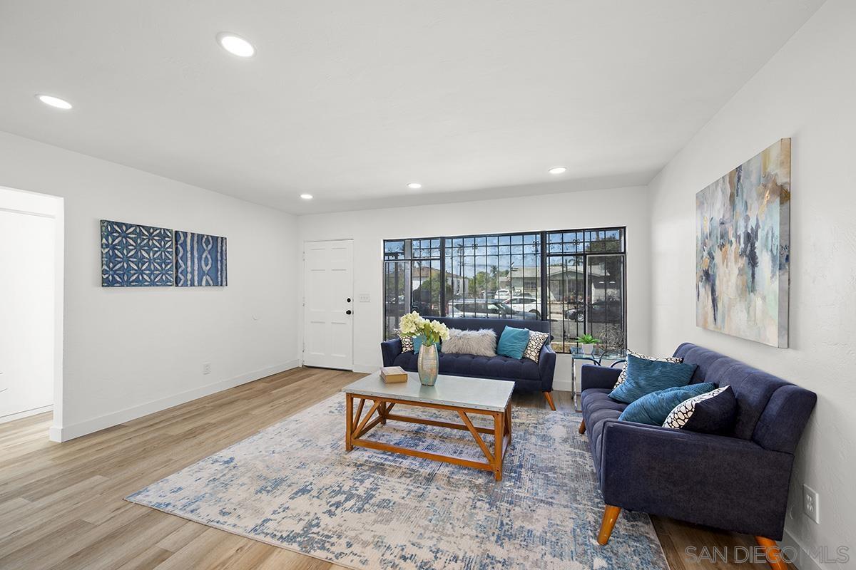 Front Image Thumbnail for SD250001002