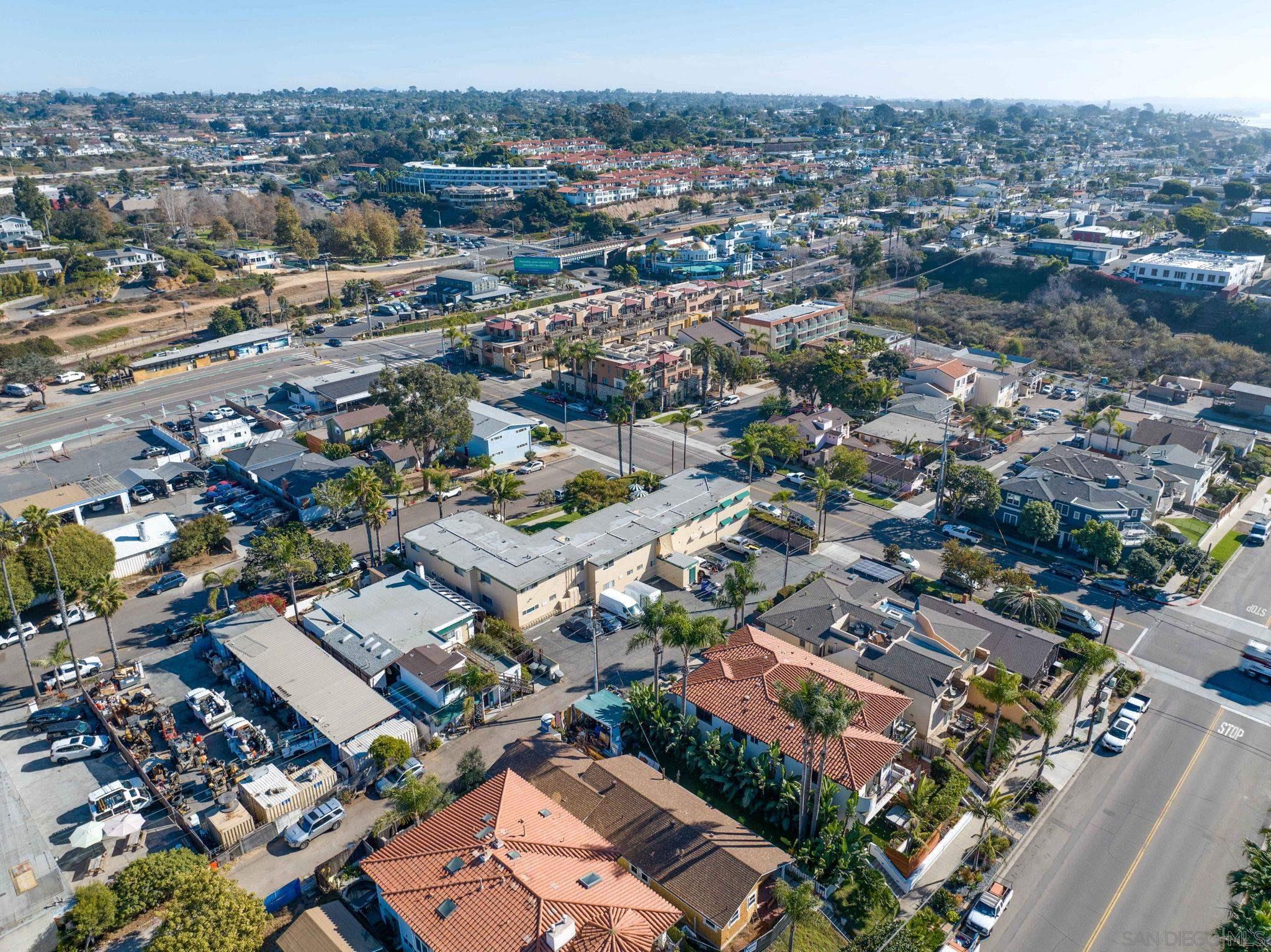 Detail Gallery Image 23 of 49 For 210  a Street S 11, Encinitas,  CA 92024 - 1 Beds | 1 Baths