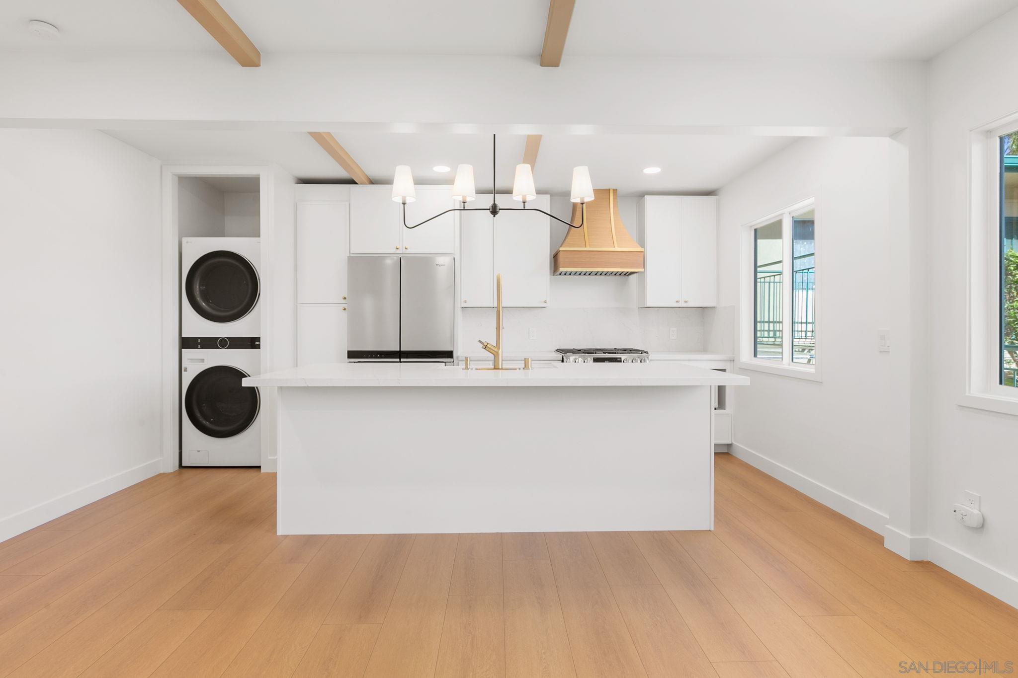 Detail Gallery Image 6 of 49 For 210  a Street S 11, Encinitas,  CA 92024 - 1 Beds | 1 Baths