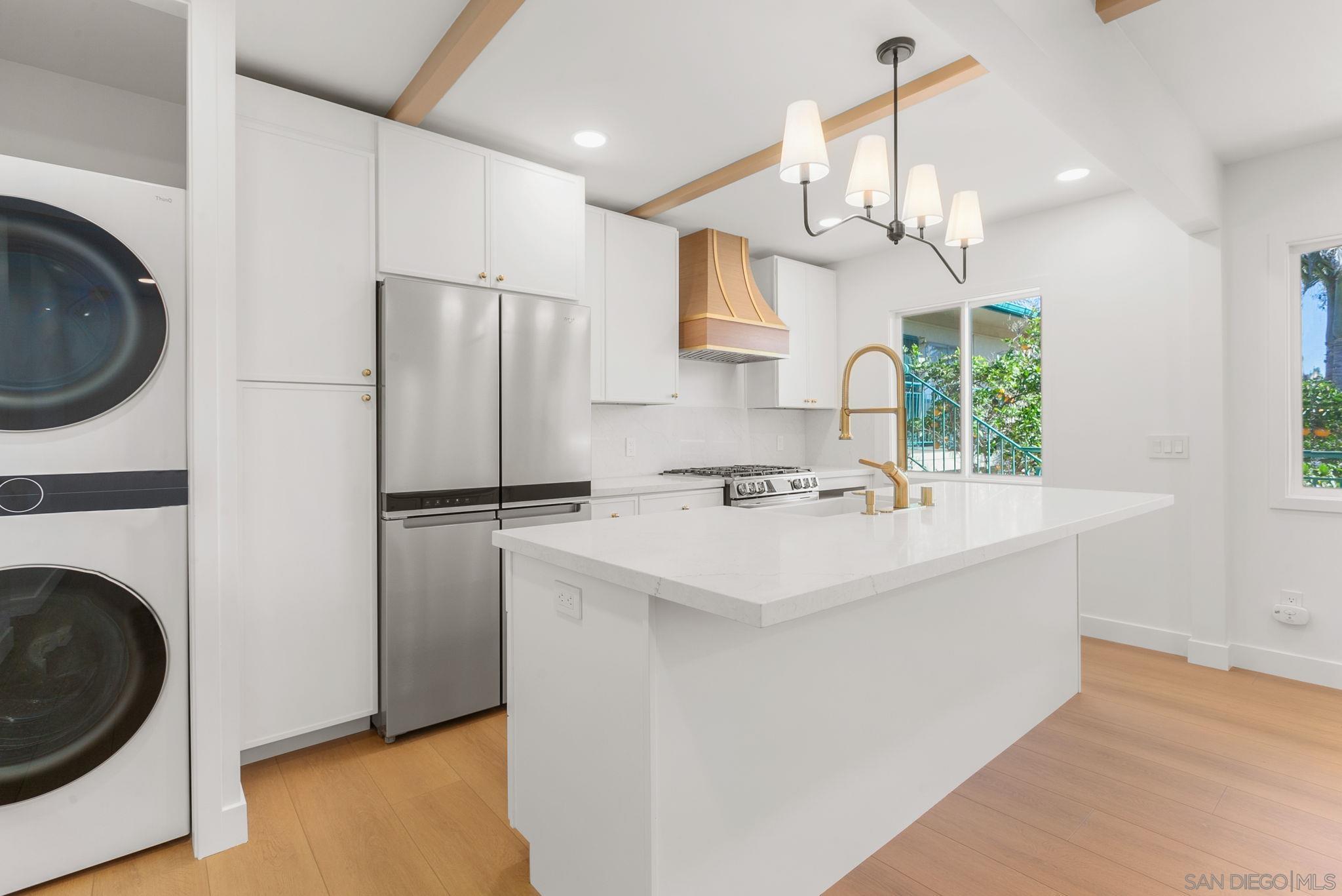 Detail Gallery Image 7 of 49 For 210  a Street S 11, Encinitas,  CA 92024 - 1 Beds | 1 Baths