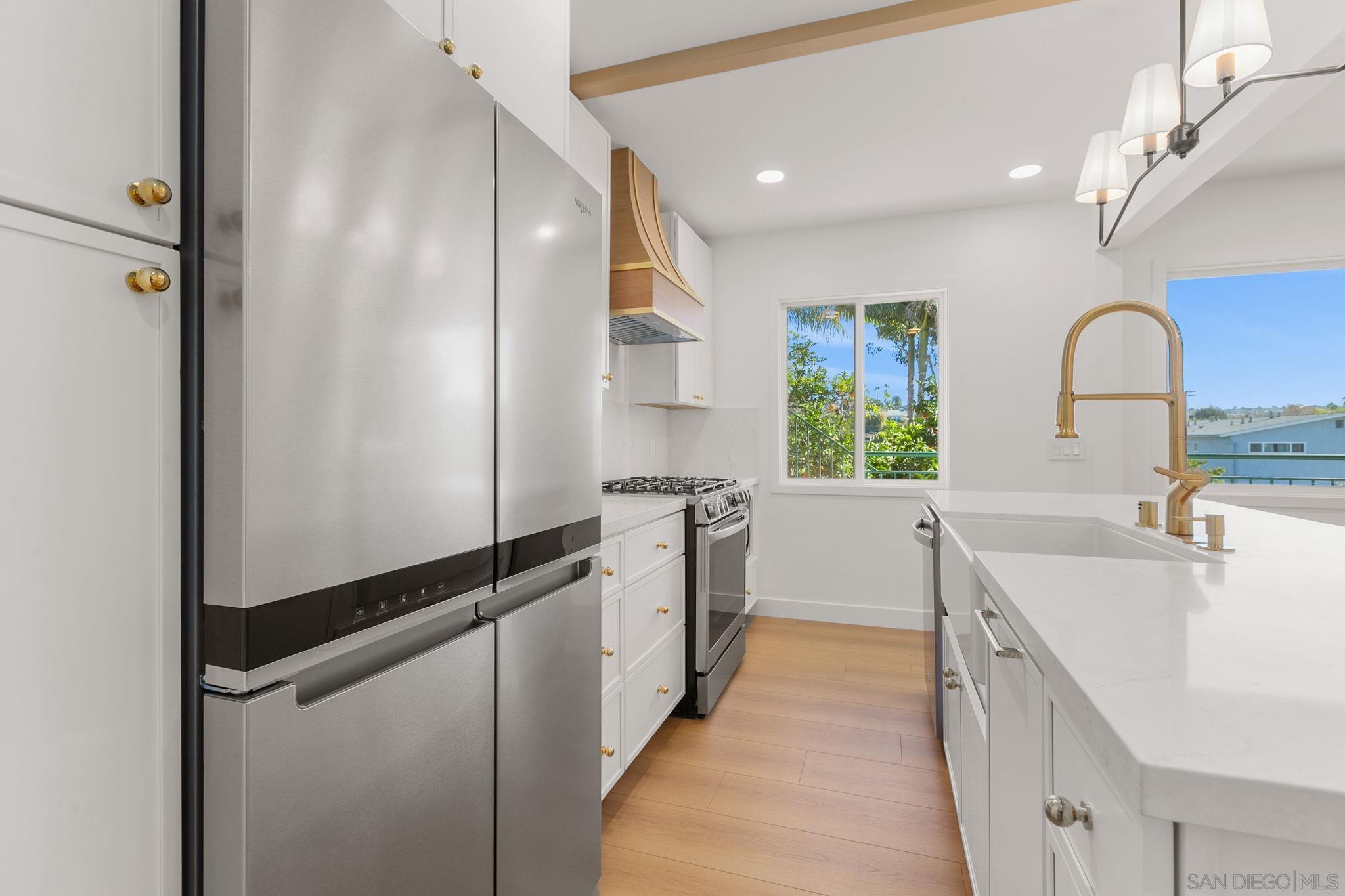 Detail Gallery Image 8 of 49 For 210  a Street S 11, Encinitas,  CA 92024 - 1 Beds | 1 Baths