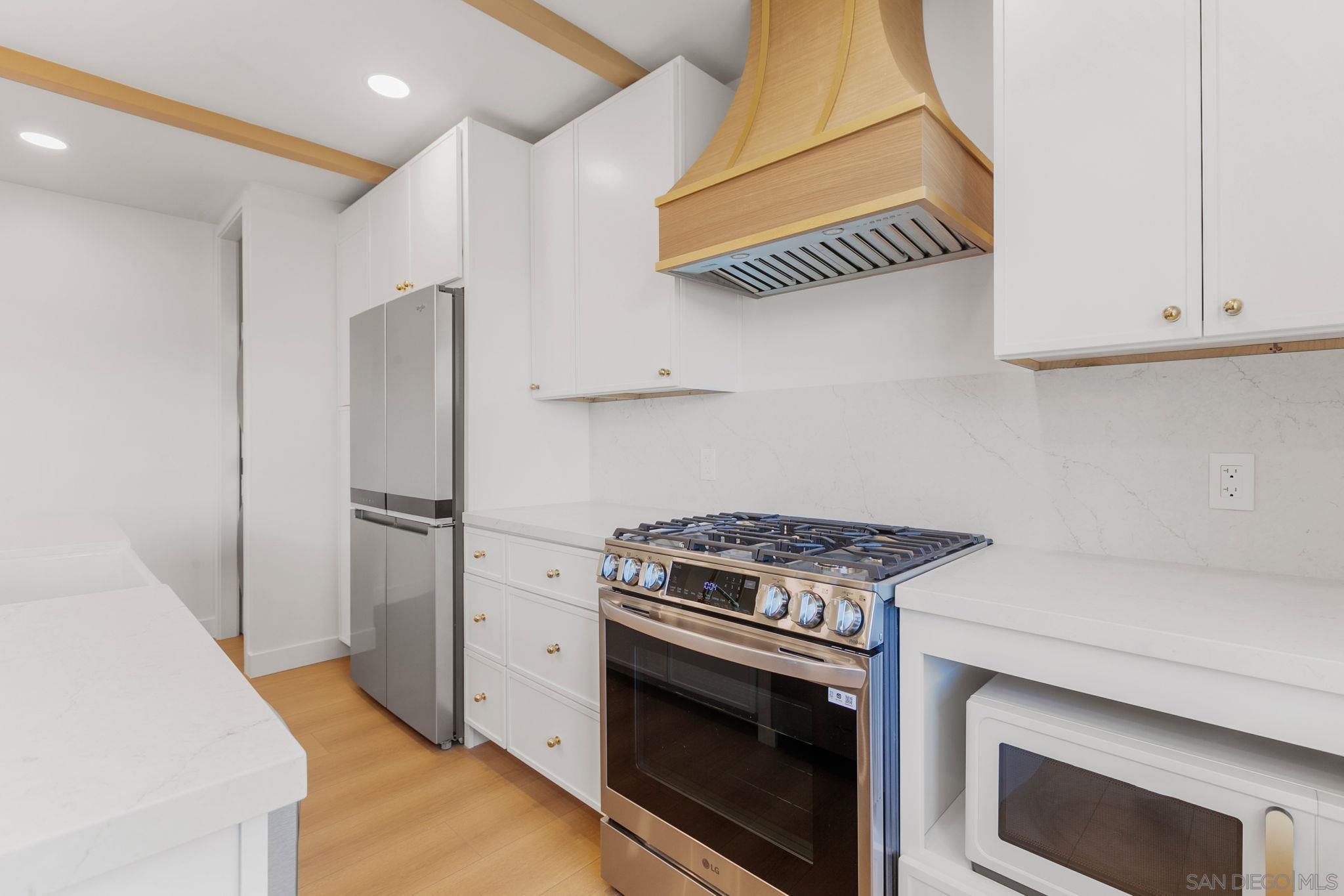 Detail Gallery Image 9 of 49 For 210  a Street S 11, Encinitas,  CA 92024 - 1 Beds | 1 Baths