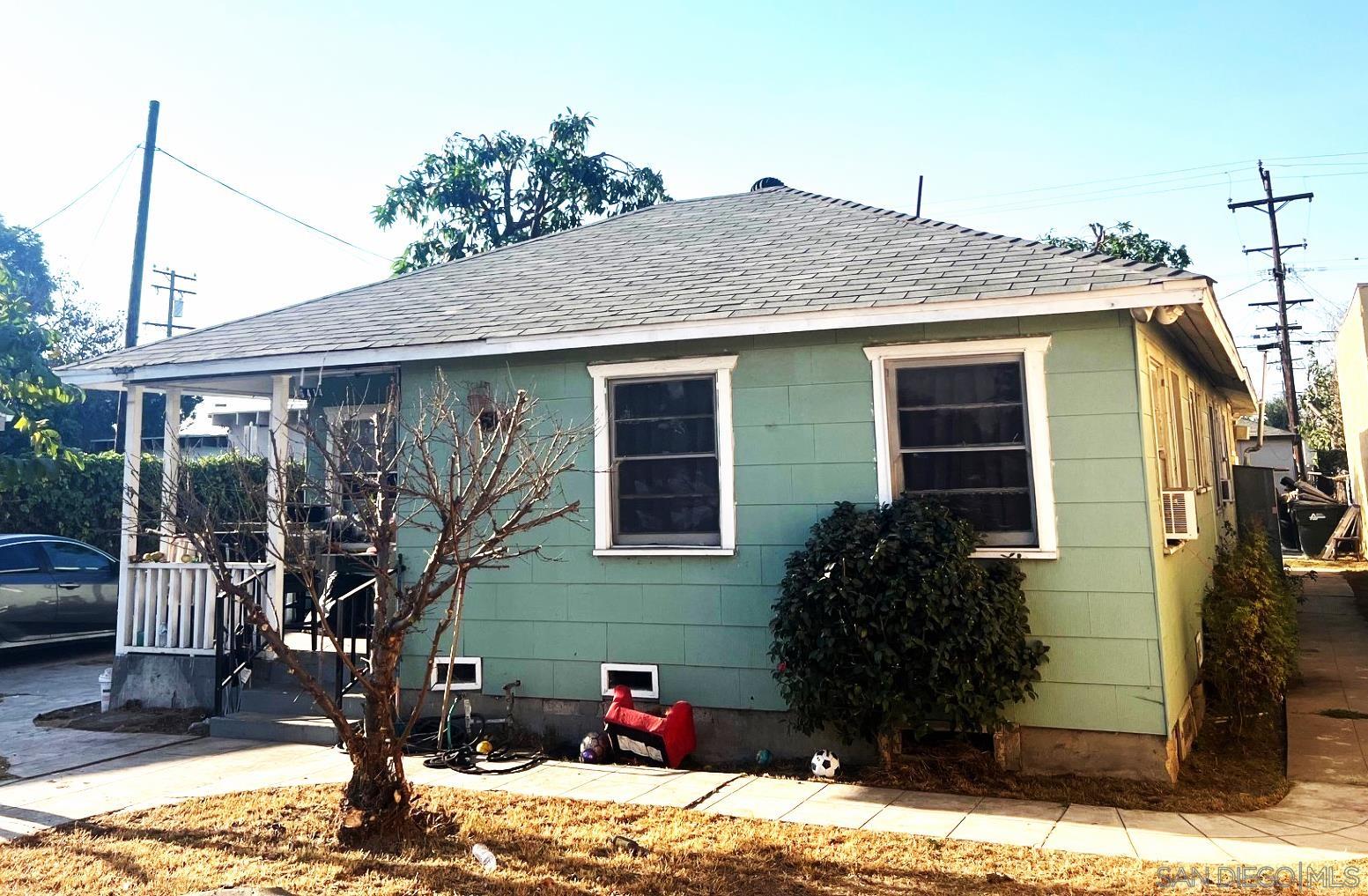 Detail Gallery Image 1 of 1 For 6414-6416 1/2  Florence Ave, Bell,  CA 90201 - – Beds | – Baths