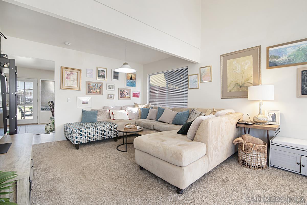 Detail Gallery Image 1 of 1 For 13851  Wayland Grove Court, Poway,  CA 92064 - 4 Beds | 2/1 Baths