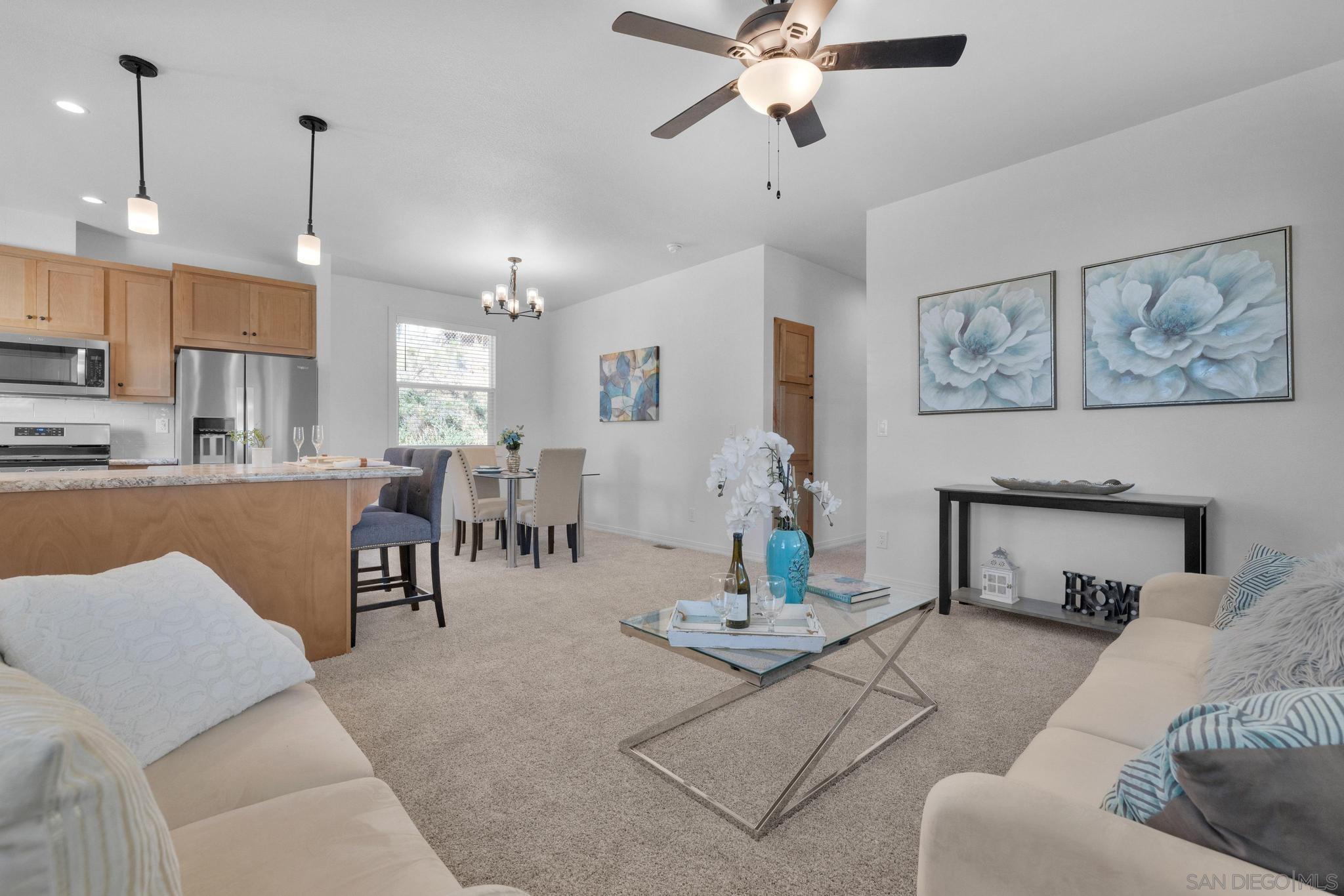 Detail Gallery Image 2 of 26 For 13217  Aurora Dr  #28,  El Cajon,  CA 92021 - 3 Beds | 2 Baths