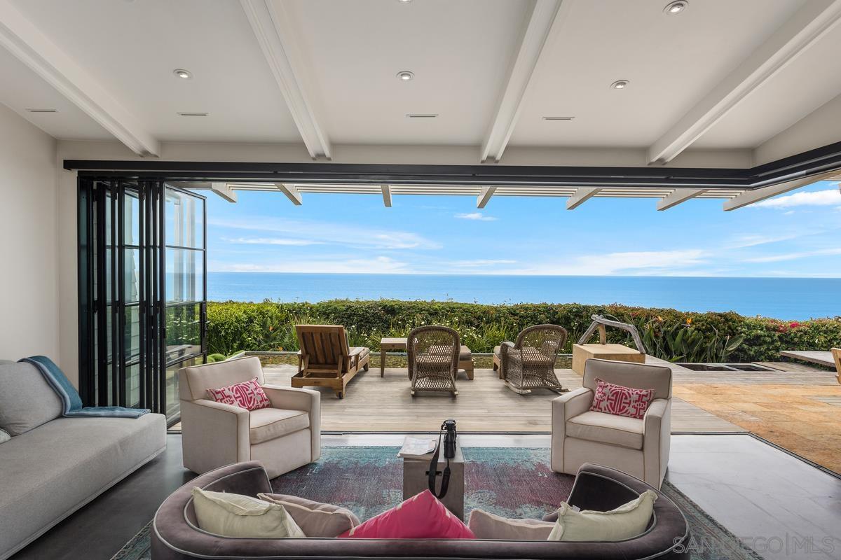 Detail Gallery Image 1 of 1 For 111  Little Orphan Aly, Del Mar,  CA 92014 - 3 Beds | 2/1 Baths