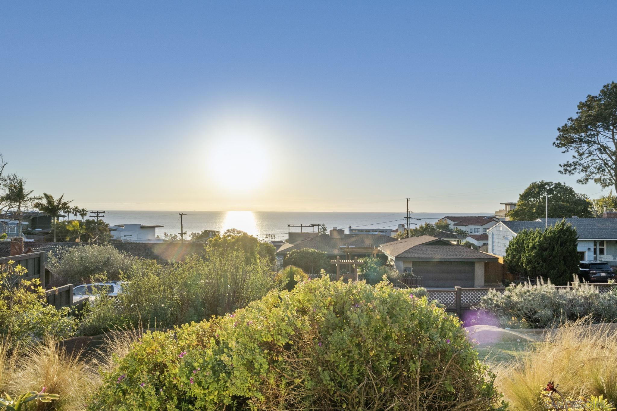 Detail Gallery Image 1 of 1 For 4338  Osprey Street, San Diego,  CA 92107 - 4 Beds | 3 Baths