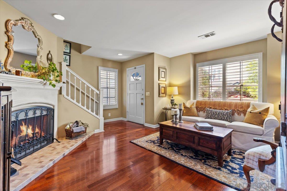 Detail Gallery Image 1 of 1 For 4088  Falcon Street, San Diego,  CA 92103 - 2 Beds | 1/1 Baths