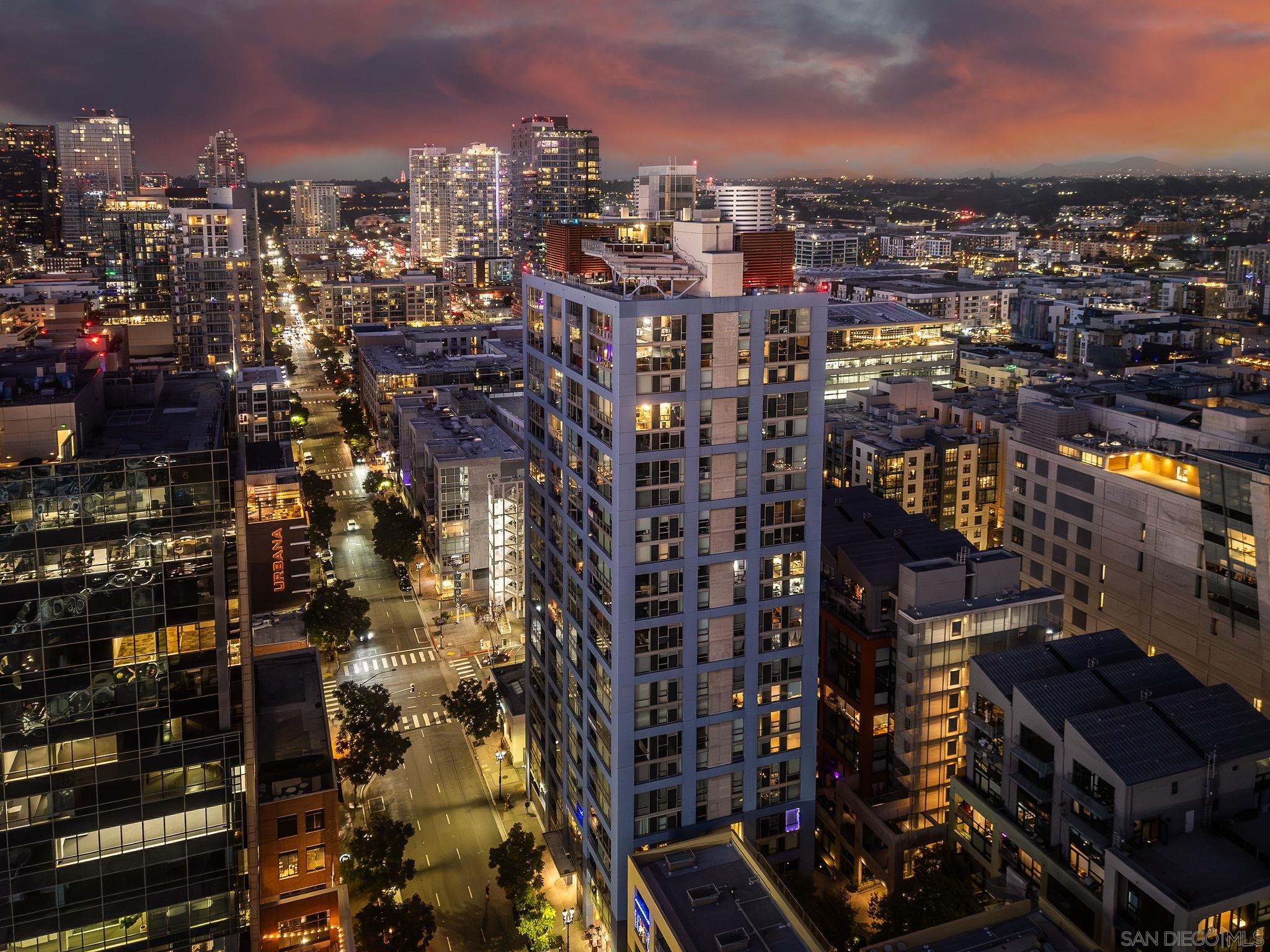 Detail Gallery Image 1 of 1 For 321  10th Ave  #1904,  San Diego,  CA 92101 - 1 Beds | 1 Baths