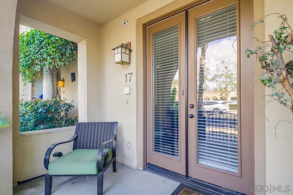 Detail Gallery Image 1 of 1 For 8301  Rio San Diego Dr  #17,  San Diego,  CA 92108 - 3 Beds | 2/1 Baths