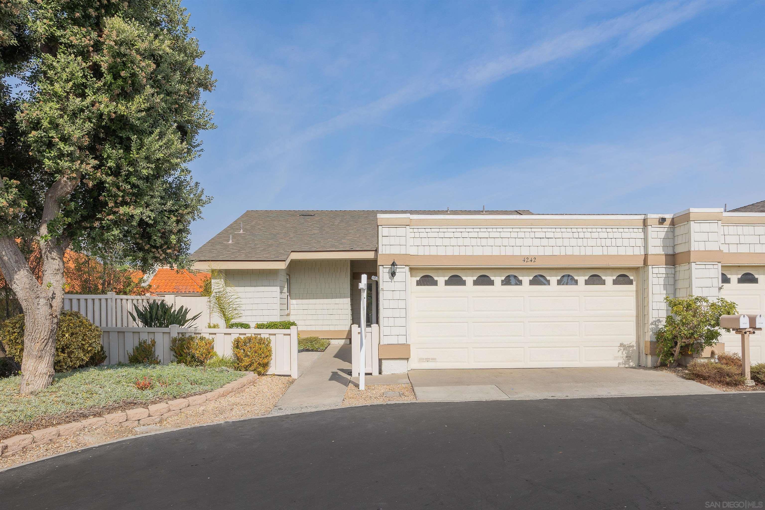 Detail Gallery Image 1 of 1 For 4242  Dusk Lane, Oceanside,  CA 92056 - 2 Beds | 2 Baths