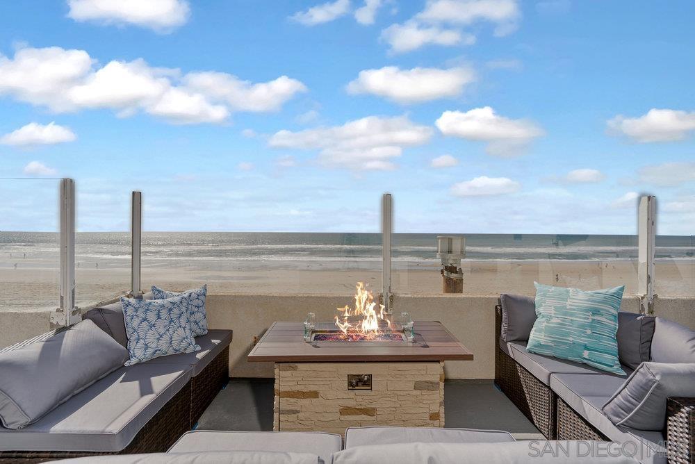 Detail Gallery Image 11 of 35 For 3911  Ocean Front Walk, San Diego,  CA 92109 - 3 Beds | 2 Baths