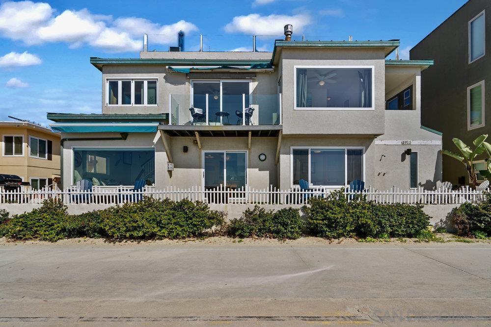 Detail Gallery Image 7 of 35 For 3911  Ocean Front Walk, San Diego,  CA 92109 - 3 Beds | 2 Baths