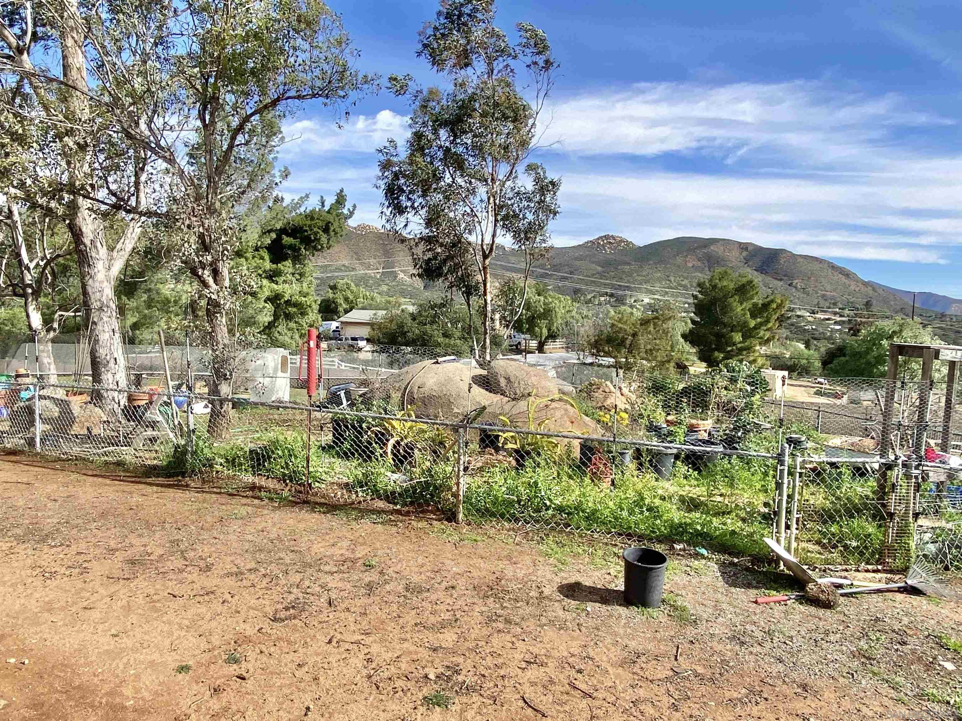 Detail Gallery Image 17 of 40 For 17939  Highway 94, Dulzura,  CA 91917 - 3 Beds | 2 Baths