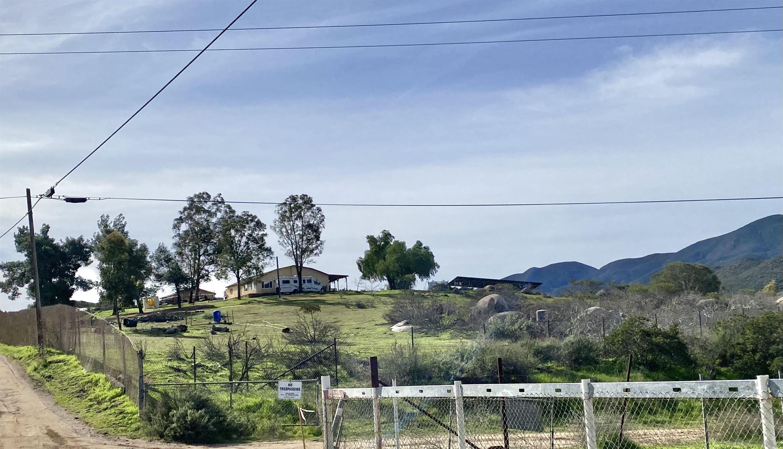 Detail Gallery Image 10 of 40 For 17939  Highway 94, Dulzura,  CA 91917 - 3 Beds | 2 Baths