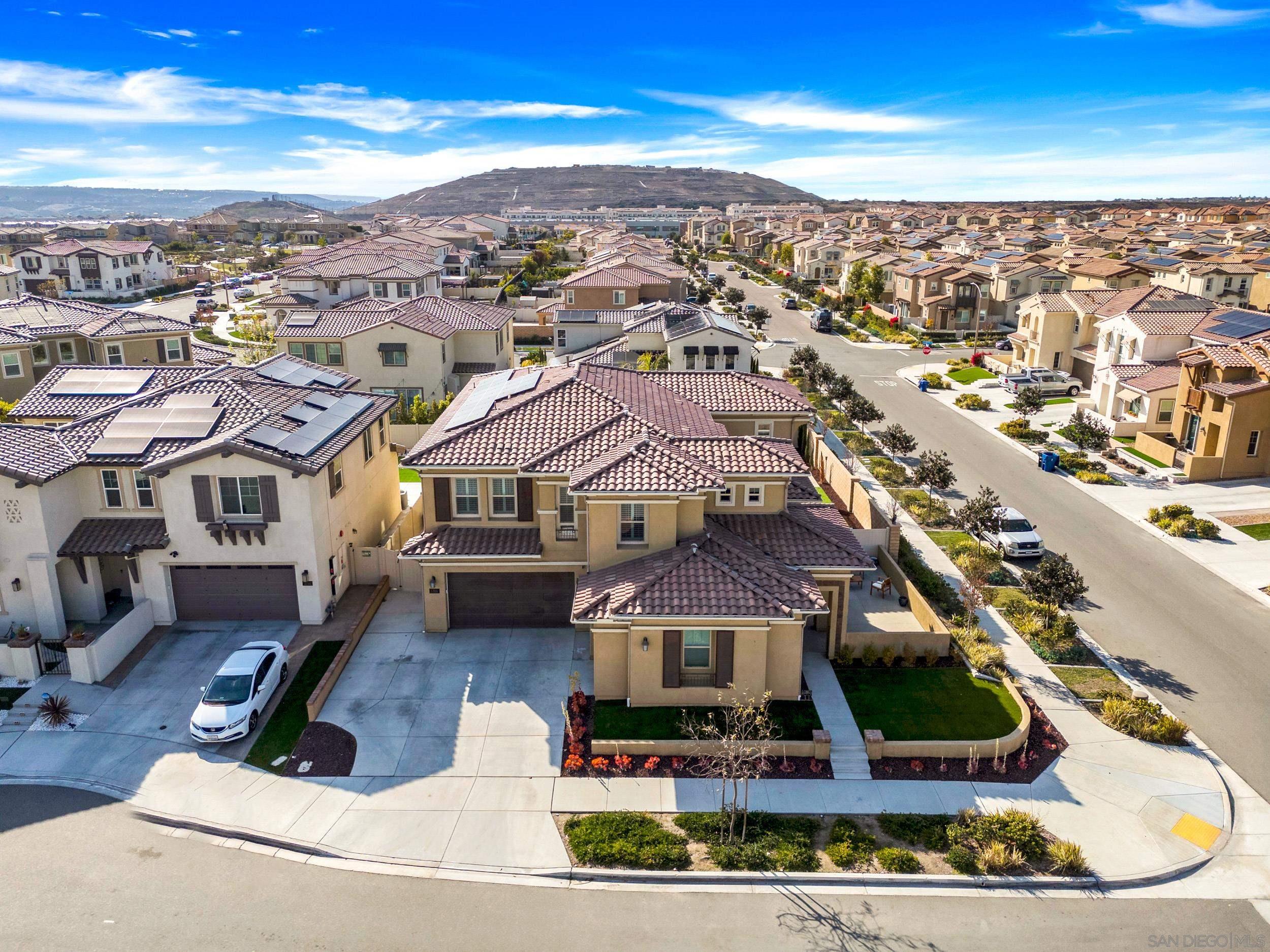 Detail Gallery Image 1 of 1 For 1706  Cota Ct, Chula Vista,  CA 91913 - 6 Beds | 4/1 Baths