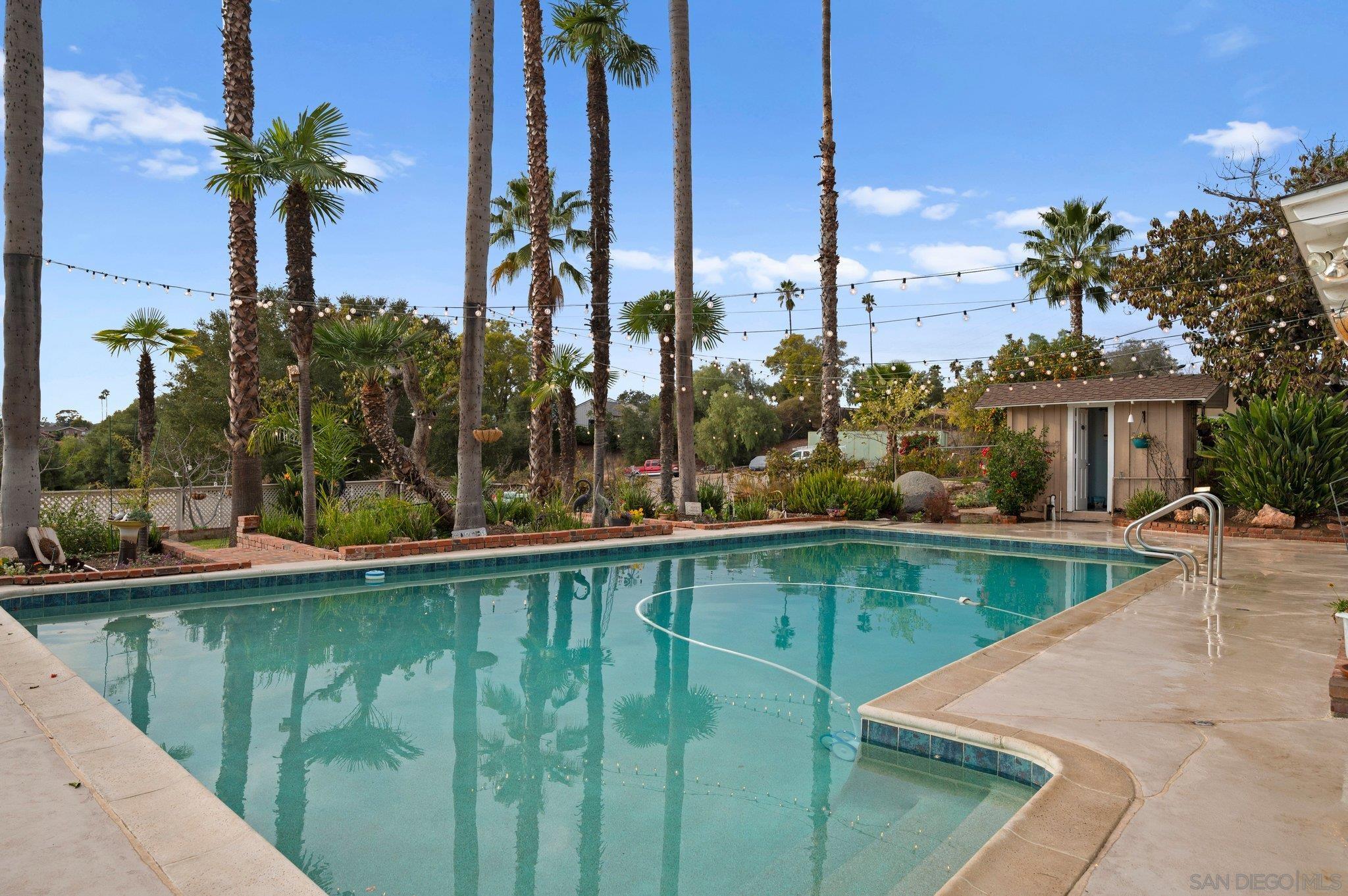 Detail Gallery Image 1 of 1 For 2331  Royal Crest Dr, Escondido,  CA 92025 - 4 Beds | 2/1 Baths