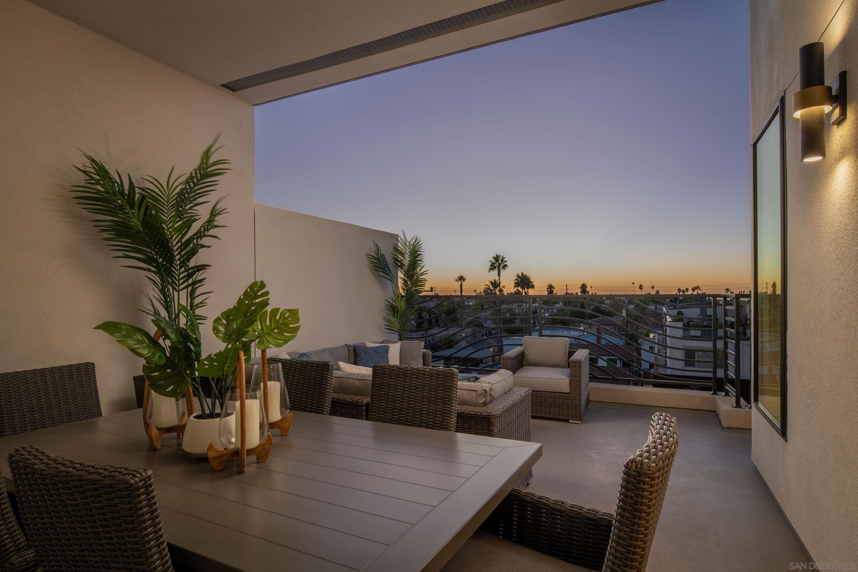 Detail Gallery Image 1 of 1 For 4473  30th St  #401,  San Diego,  CA 92116 - 2 Beds | 2 Baths