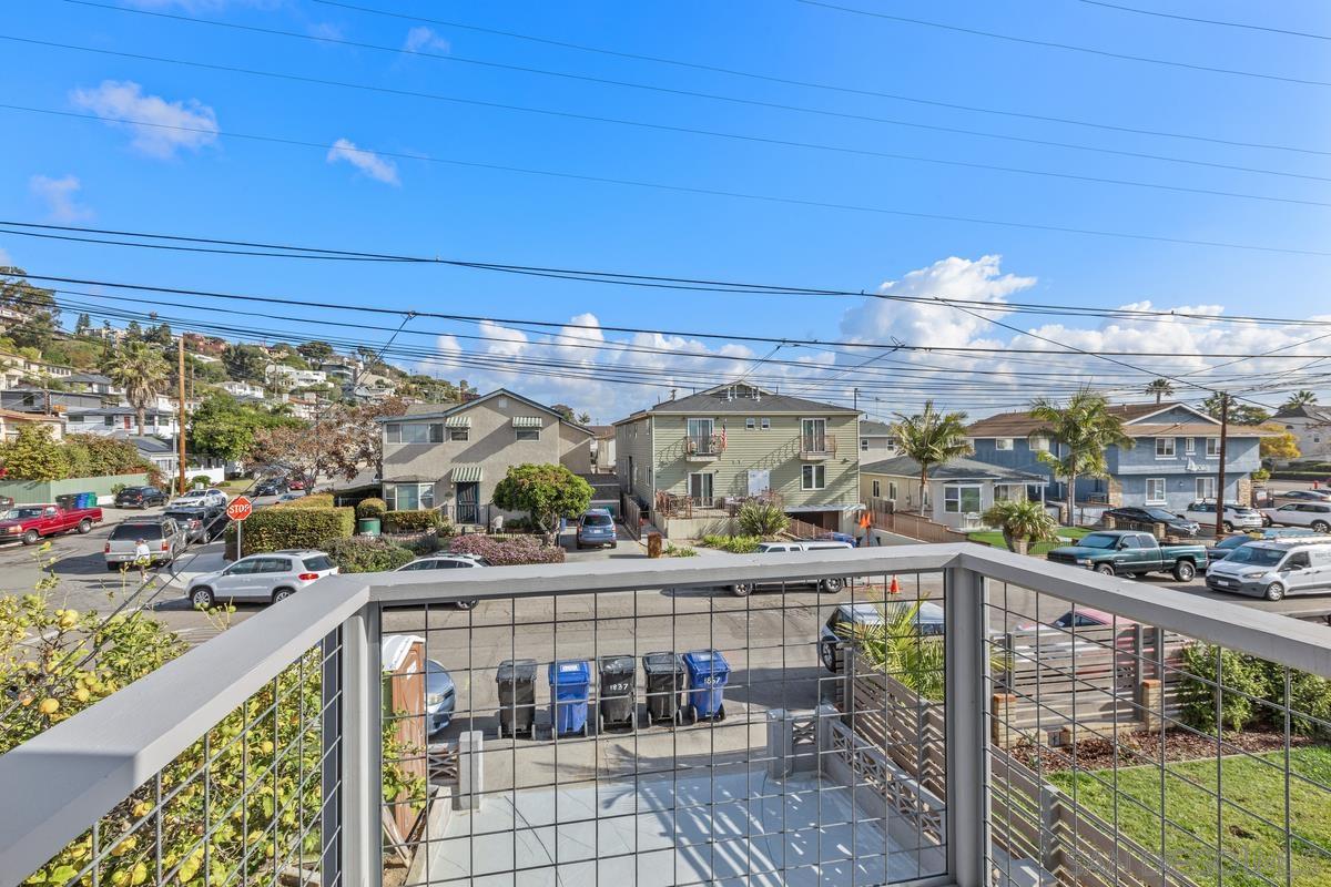 Detail Gallery Image 20 of 21 For 3043  Oliphant St, San Diego,  CA 92106 - 2 Beds | 2/1 Baths