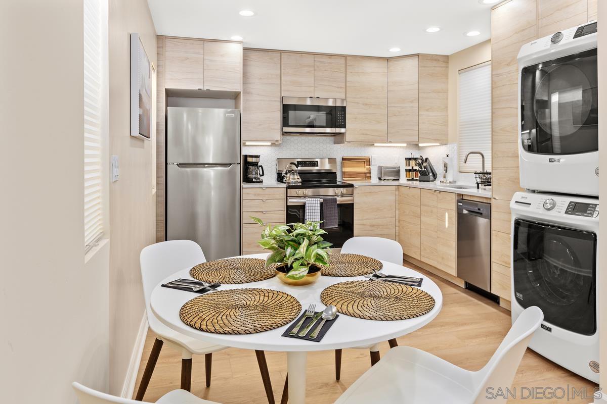 Detail Gallery Image 7 of 21 For 3043  Oliphant St, San Diego,  CA 92106 - 2 Beds | 2/1 Baths