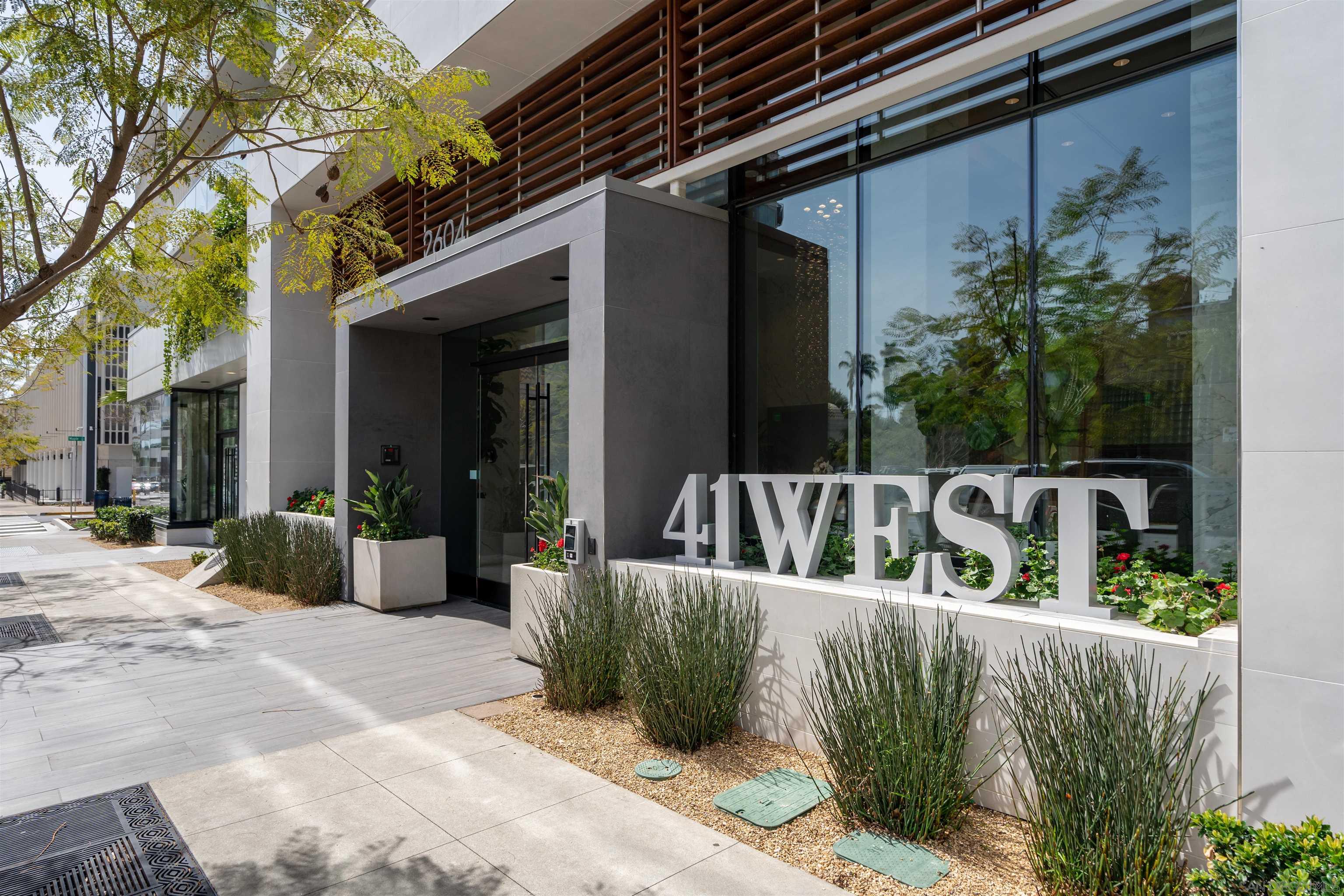 Detail Gallery Image 1 of 1 For 2604  5th Avenue  #802,  San Diego,  CA 92103 - 2 Beds | 2/1 Baths