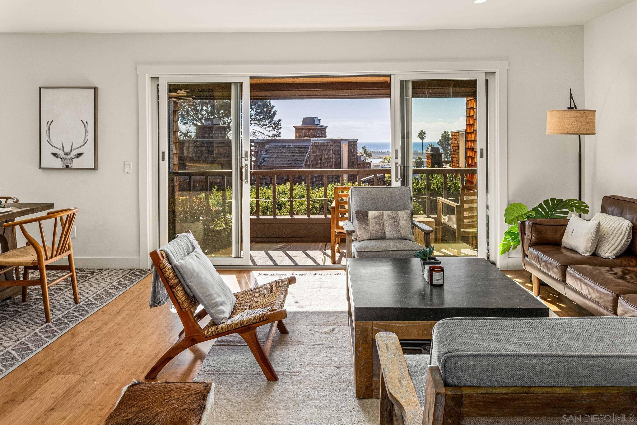 Detail Gallery Image 3 of 46 For 12933  Caminito Del Canto, Del Mar,  CA 92014 - 3 Beds | 2/1 Baths