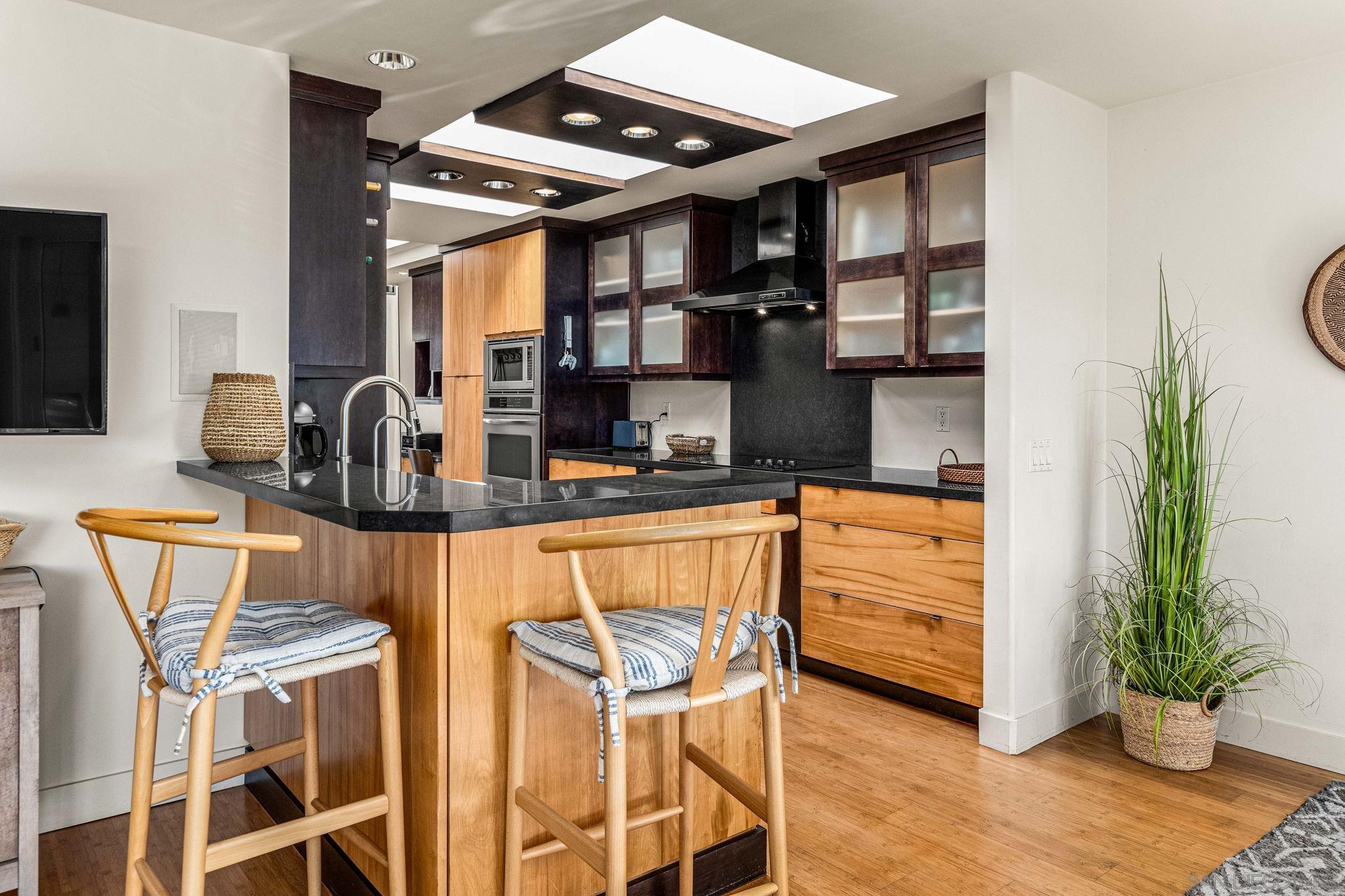 Detail Gallery Image 5 of 46 For 12933  Caminito Del Canto, Del Mar,  CA 92014 - 3 Beds | 2/1 Baths