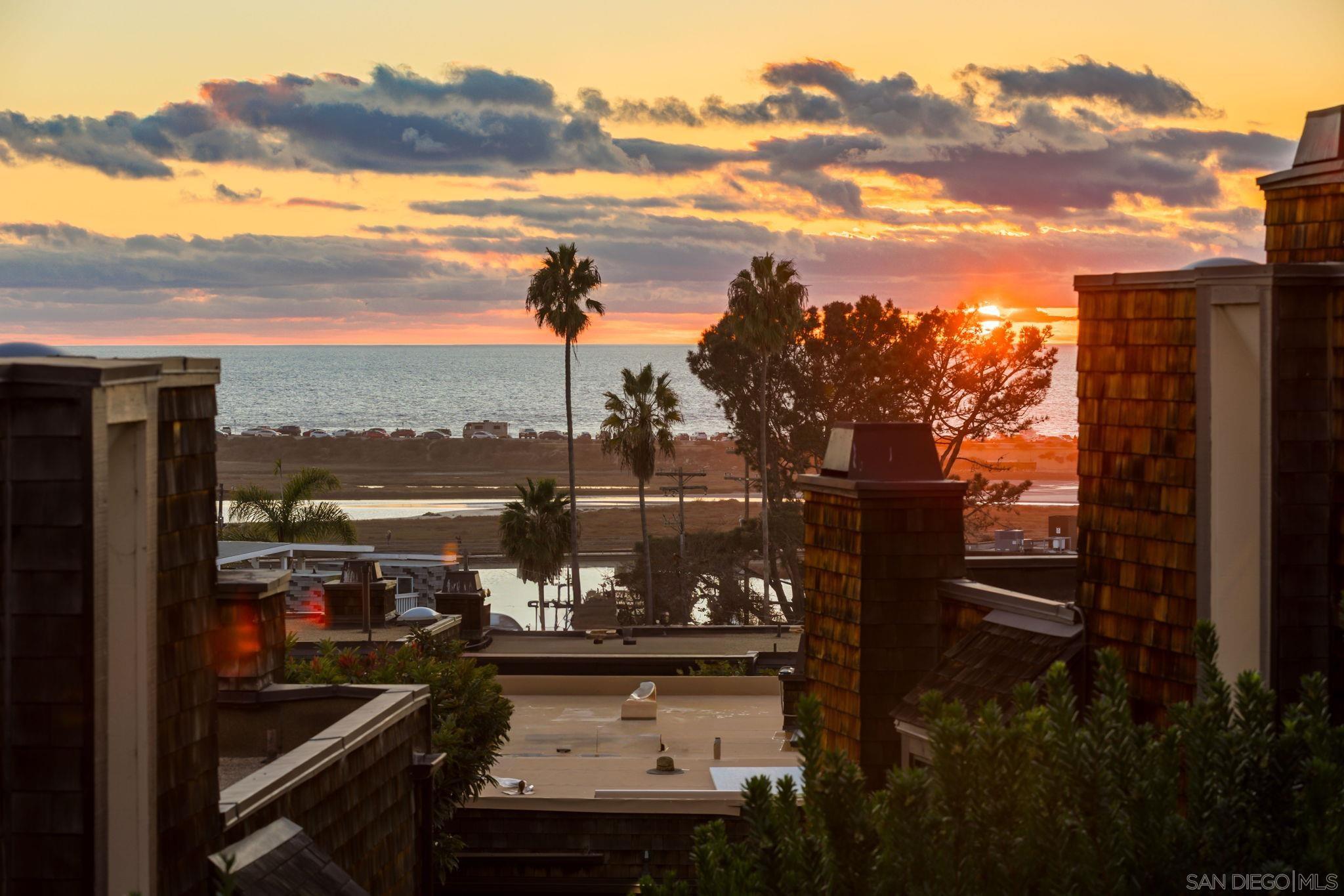 Detail Gallery Image 43 of 46 For 12933  Caminito Del Canto, Del Mar,  CA 92014 - 3 Beds | 2/1 Baths