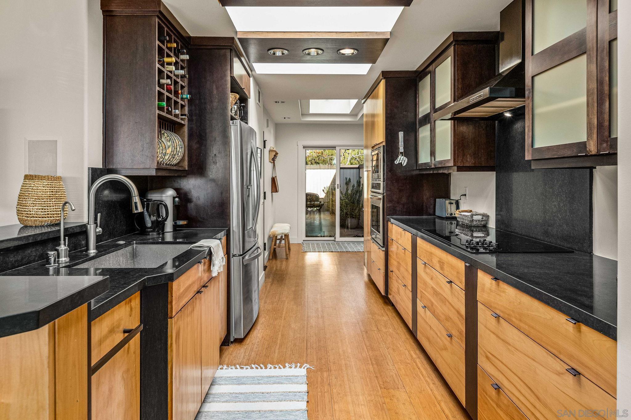 Detail Gallery Image 6 of 46 For 12933  Caminito Del Canto, Del Mar,  CA 92014 - 3 Beds | 2/1 Baths