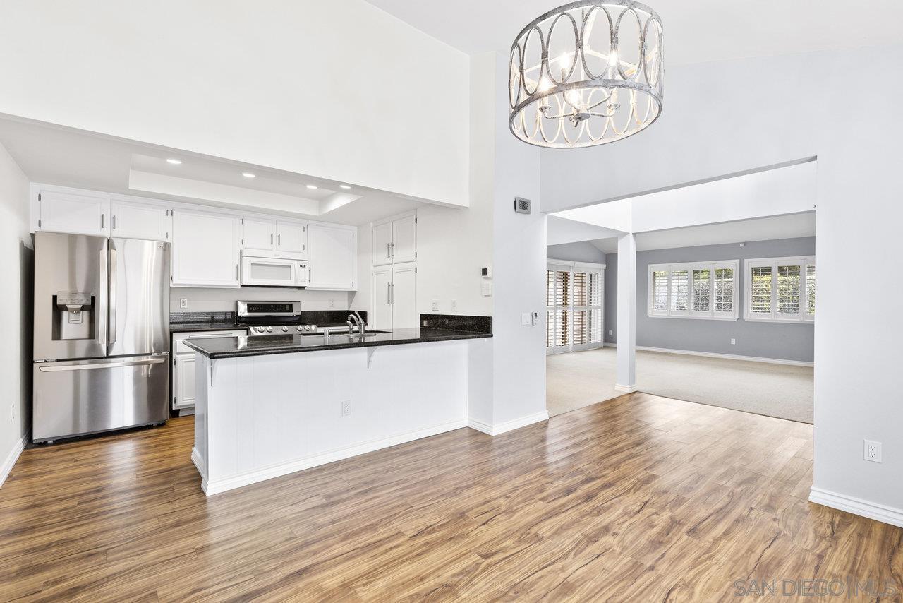 Detail Gallery Image 1 of 1 For 4676  Coralwood Cir, Carlsbad,  CA 92008 - 2 Beds | 2 Baths