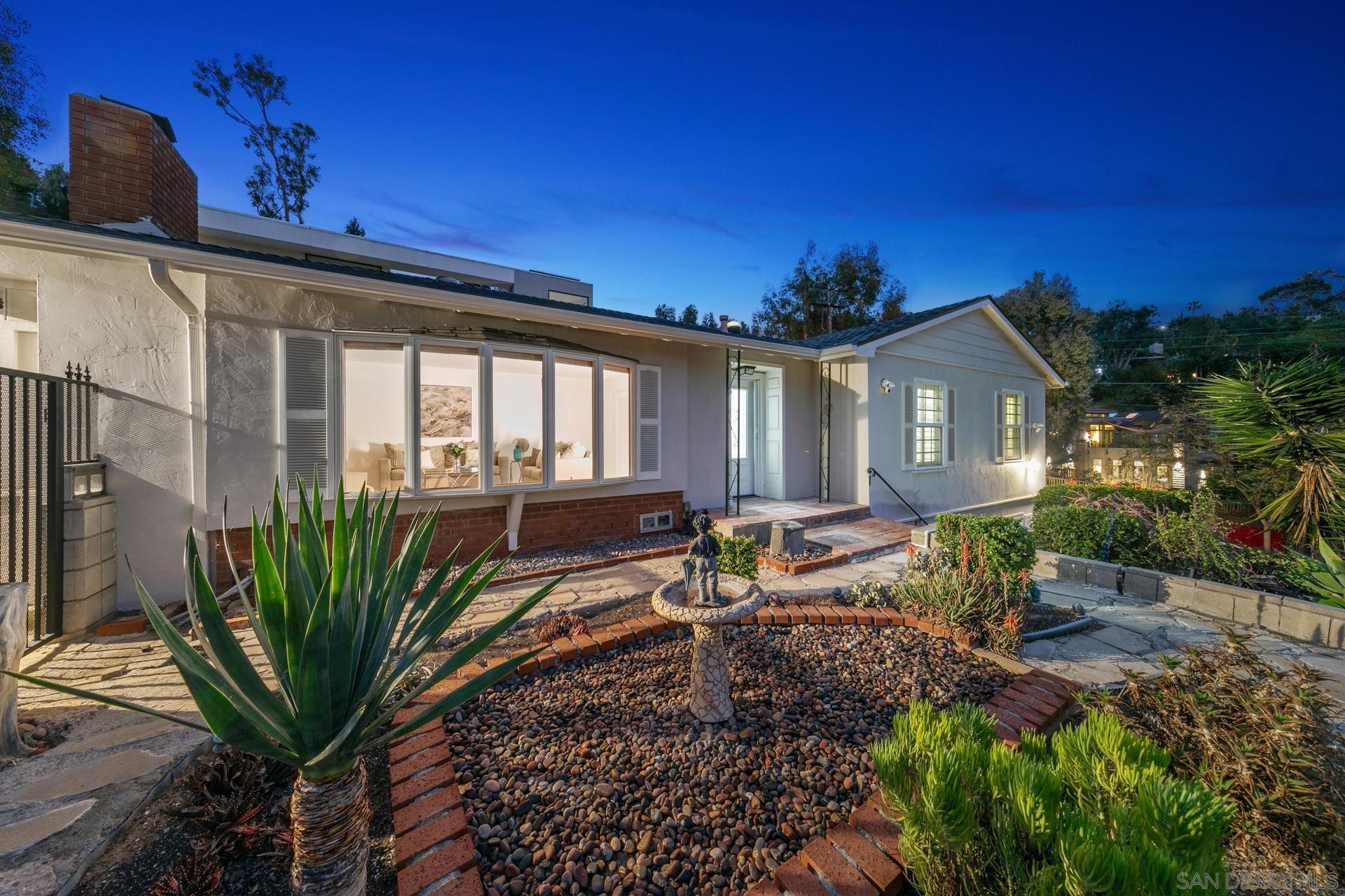 Detail Gallery Image 1 of 1 For 3010 N Arroyo Dr, San Diego,  CA 92103 - 4 Beds | 2 Baths