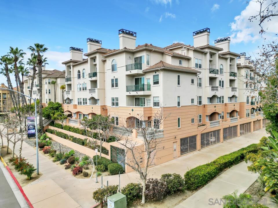 Detail Gallery Image 1 of 1 For 640  Camino De La Reina  #1107,  San Diego,  CA 92108 - 2 Beds | 2 Baths