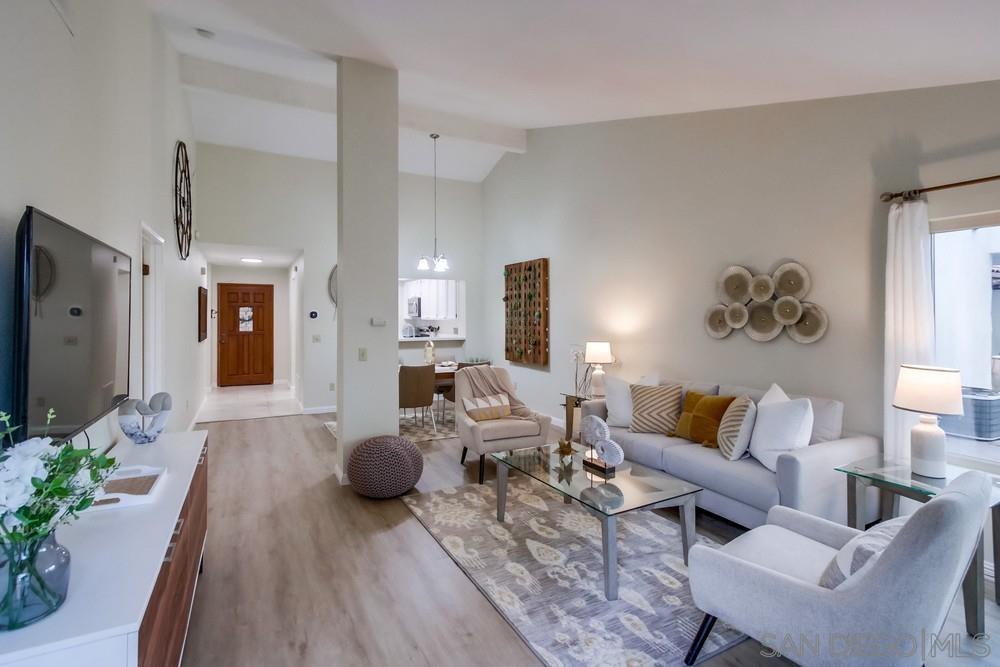 Detail Gallery Image 8 of 58 For 12242  Paseo Lucido  C, San Diego,  CA 92128 - 2 Beds | 2 Baths