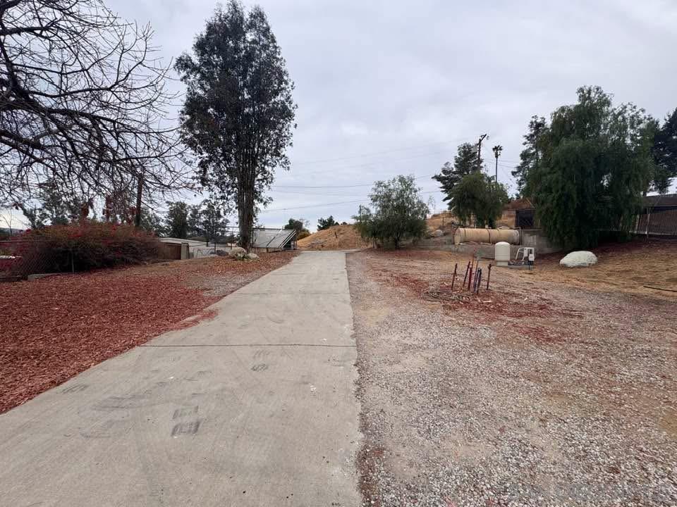 Detail Gallery Image 1 of 1 For 28398  Smith Ave, Lake Elsinore,  CA 92532 - 3 Beds | 2 Baths