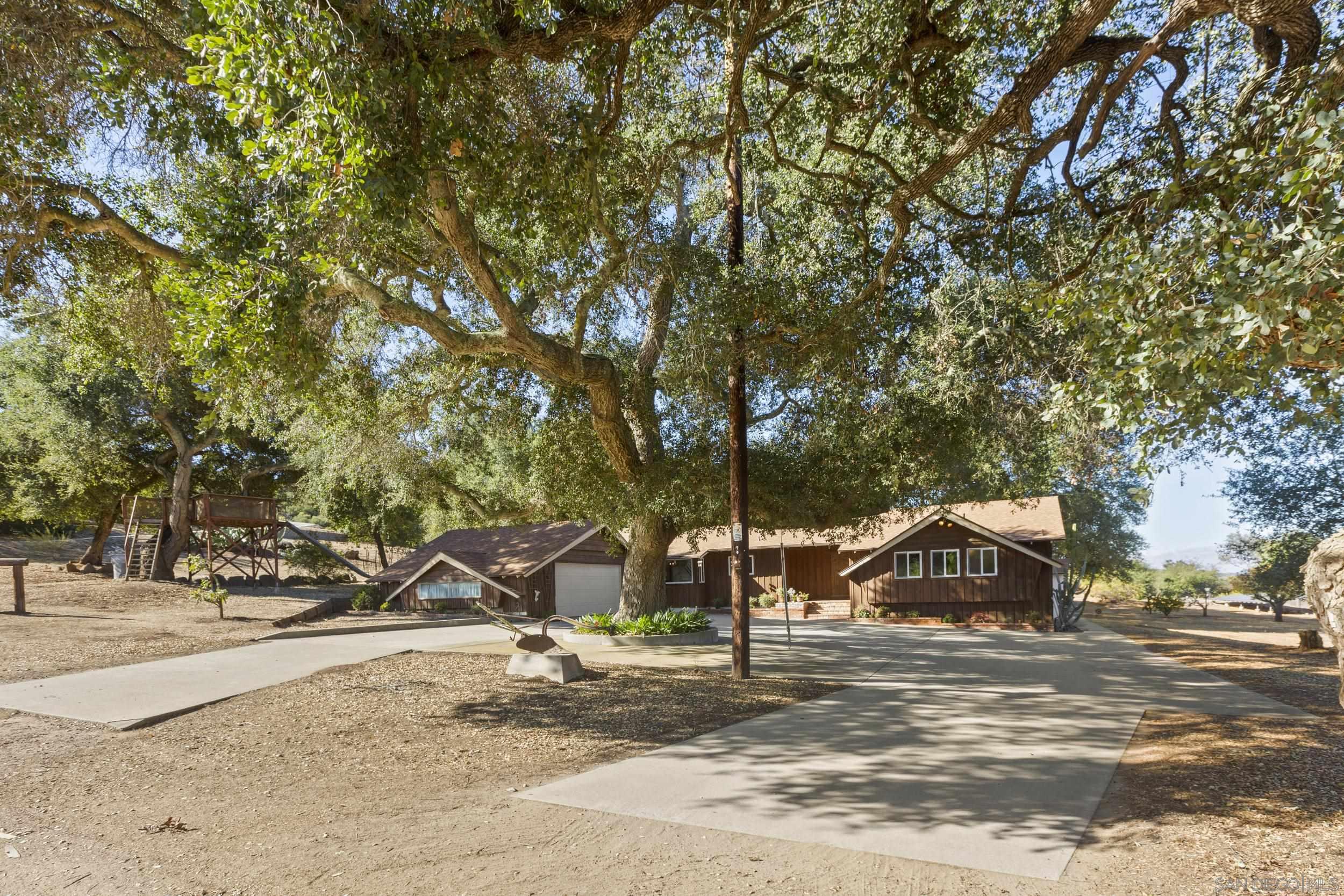 Detail Gallery Image 1 of 1 For 15985-87  Wood Valley Trail, Jamul,  CA 91935 - 7 Beds | 6 Baths