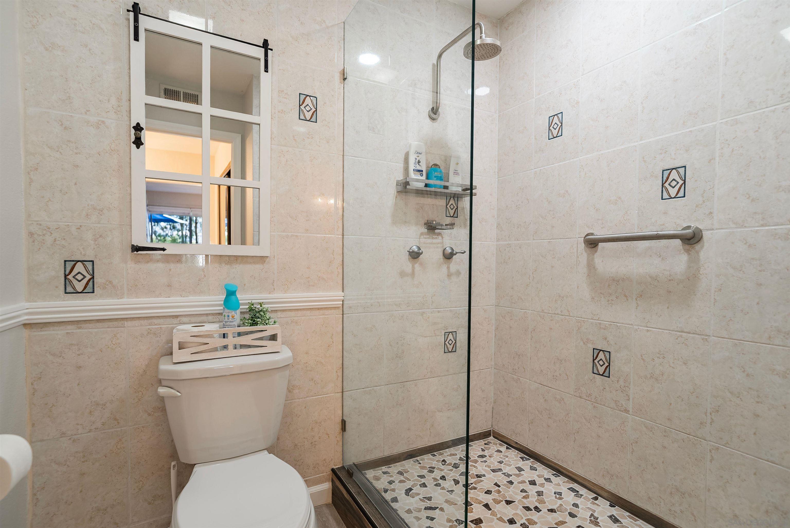 Detail Gallery Image 19 of 53 For 12242  Paseo Lucido  D, San Diego,  CA 92128 - 2 Beds | 2 Baths